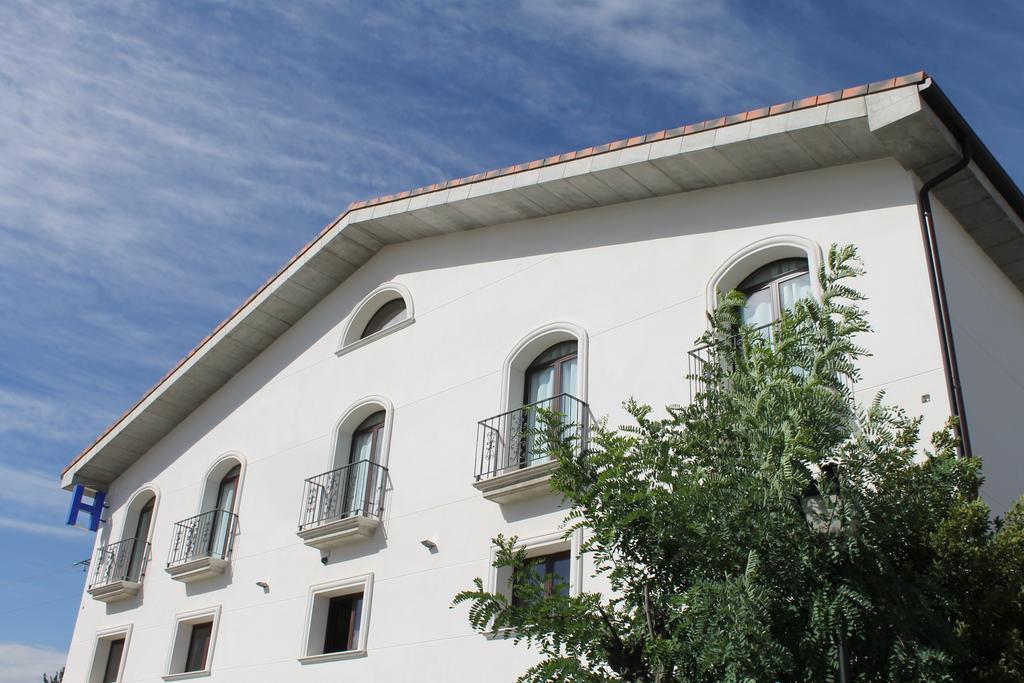 Hostal Landhaus El Molar Exterior photo